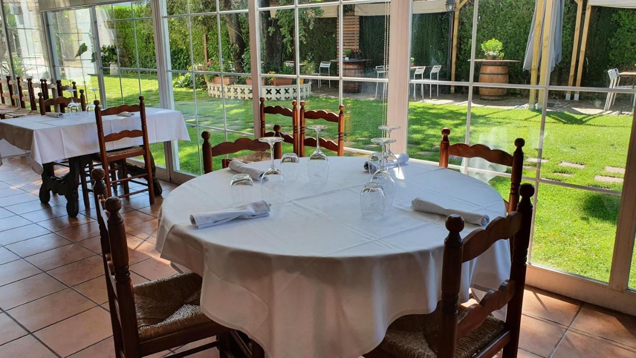 Hotel Restaurant El Bosc Banyeres del Penedes 외부 사진