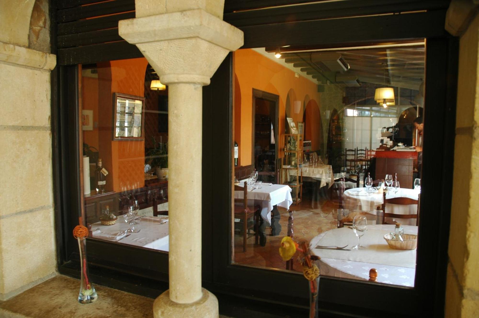 Hotel Restaurant El Bosc Banyeres del Penedes 외부 사진