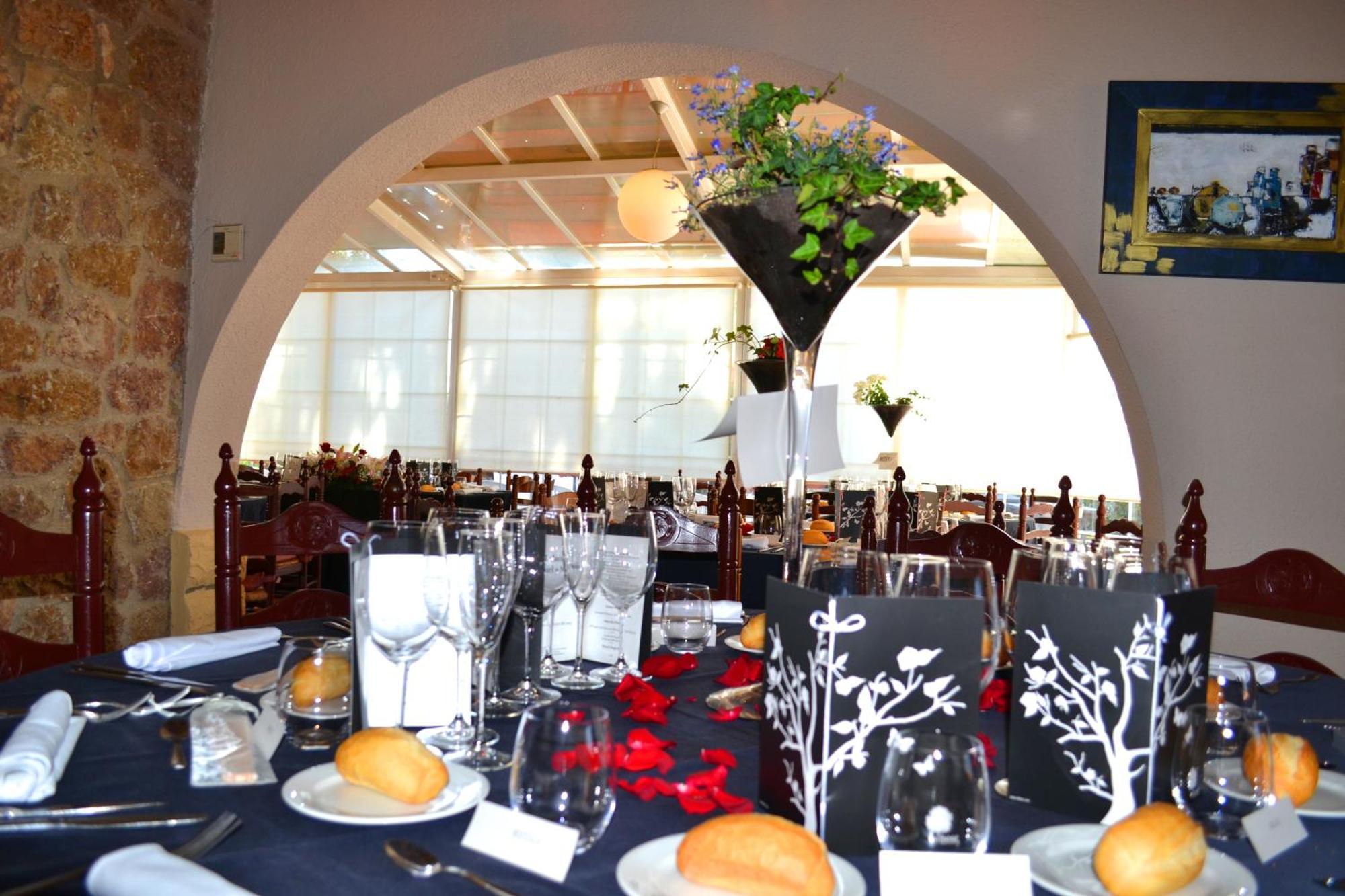 Hotel Restaurant El Bosc Banyeres del Penedes 객실 사진