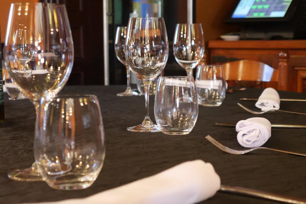 Hotel Restaurant El Bosc Banyeres del Penedes 외부 사진