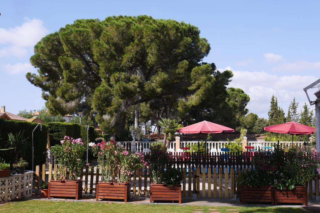 Hotel Restaurant El Bosc Banyeres del Penedes 외부 사진